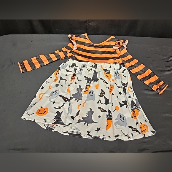 Size 9-12 Months Baby Girl Halloween Dress Bats Witches Pumpkins Striped - Picture 3 of 5